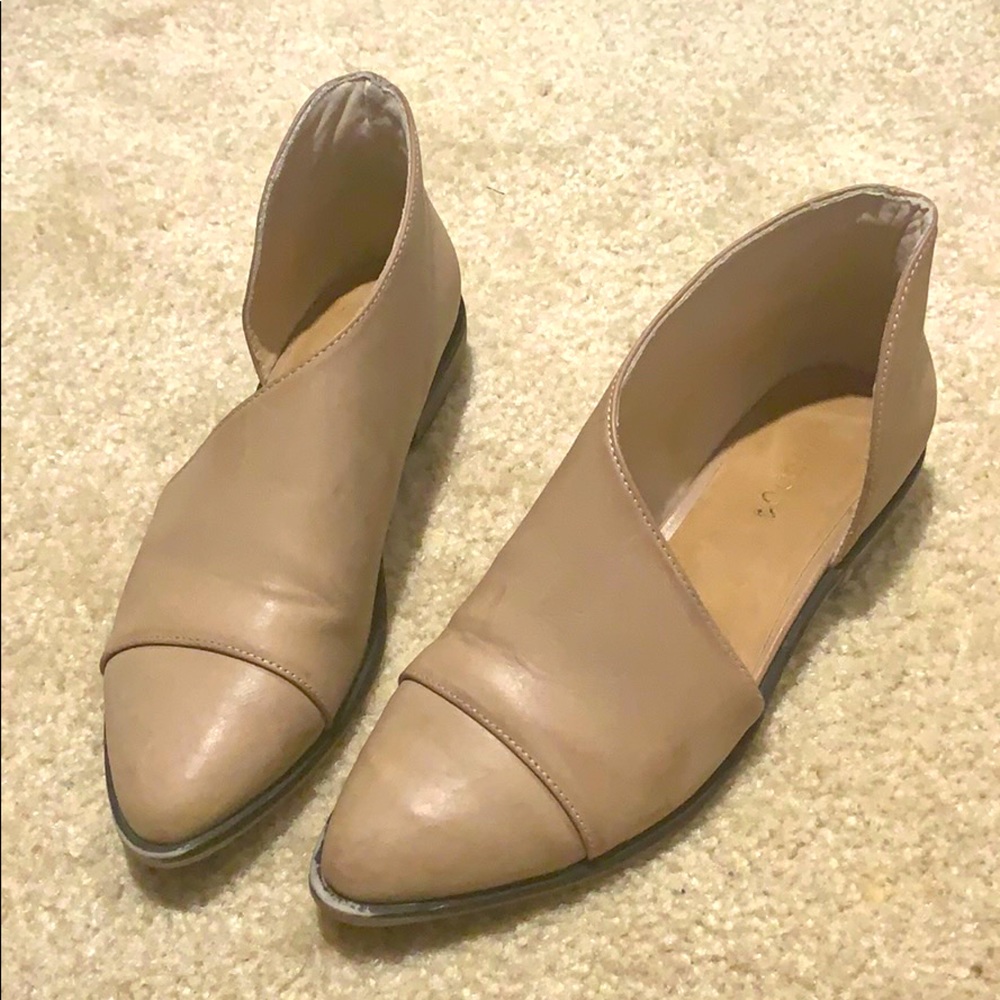 Women’s flats